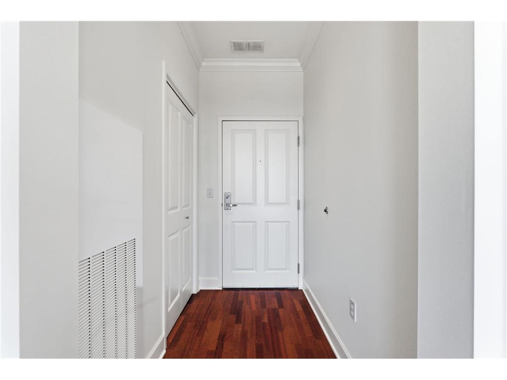 500 E Grant Street #2406 Minneapolis MN 55404 7028323 image28