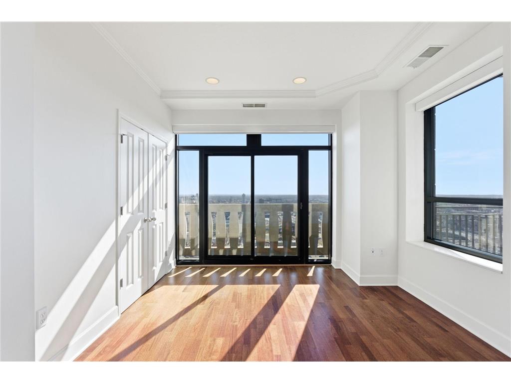 500 E Grant Street #2406 Minneapolis MN 55404 7086171 image24