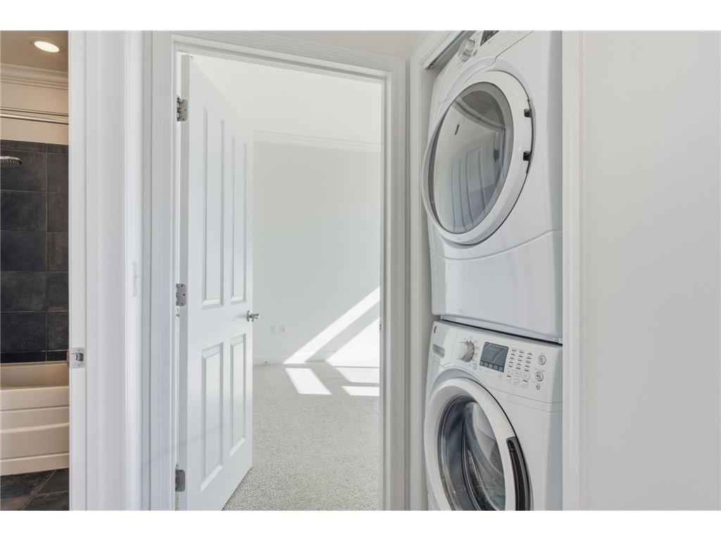 500 E Grant Street #2406 Minneapolis MN 55404 7086171 image32