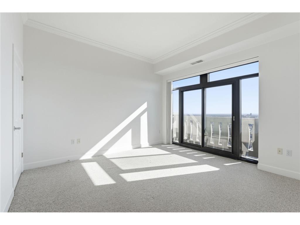 500 E Grant Street #2406 Minneapolis MN 55404 7086171 image33