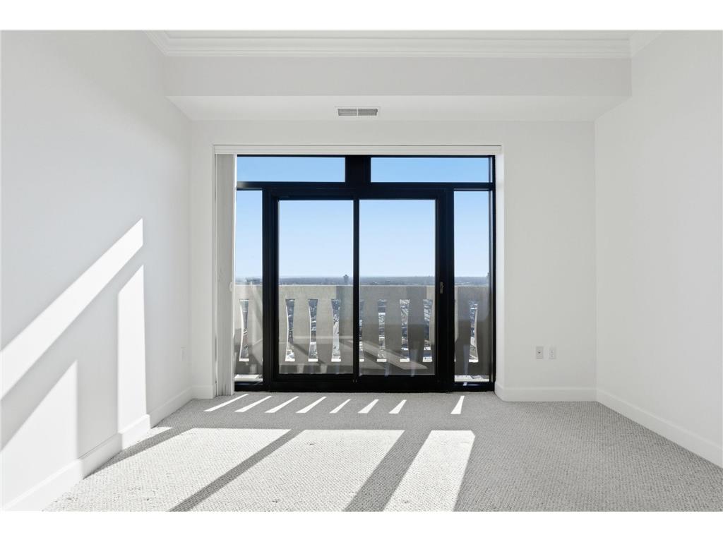 500 E Grant Street #2406 Minneapolis MN 55404 7086171 image34