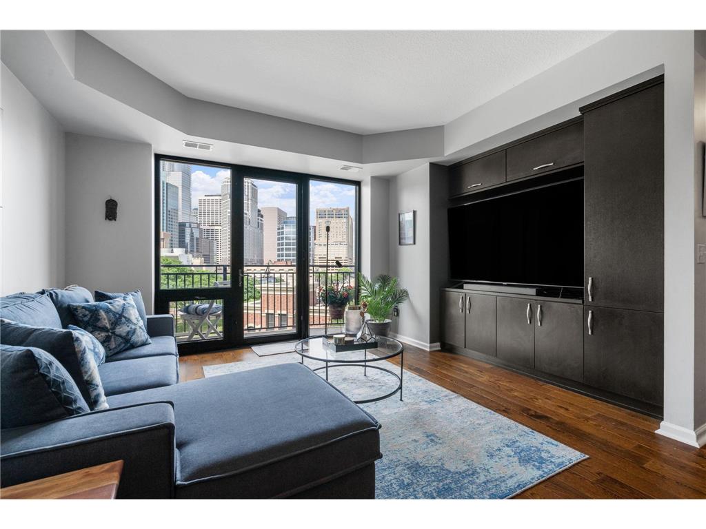 500 E Grant Street #403 Minneapolis MN 55404 6581745 image1