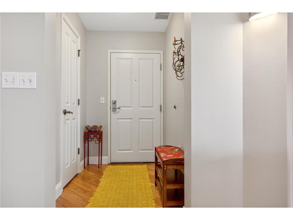 500 E Grant Street #704 Minneapolis MN 55404 6697291 image30