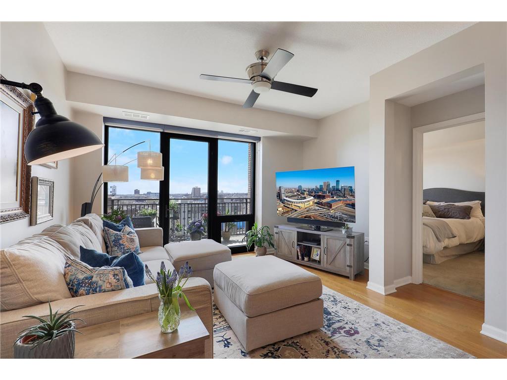 500 E Grant Street #707 Minneapolis MN 55404 7046154 image1