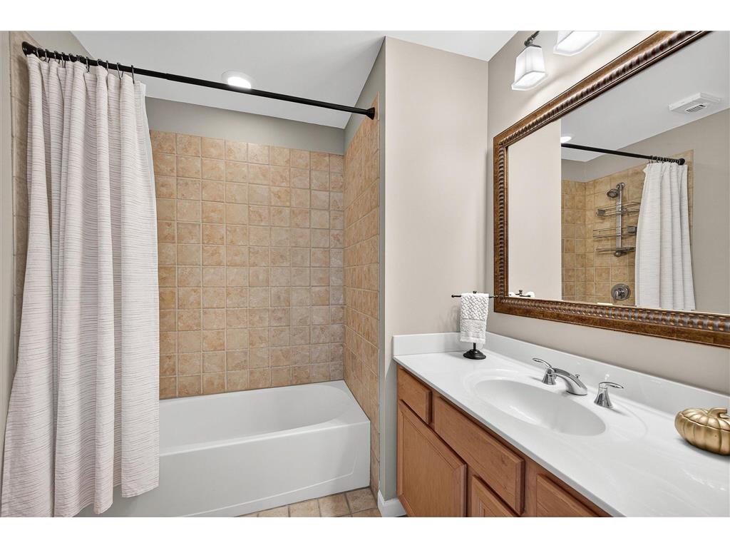 500 E Grant Street #907 Minneapolis MN 55404 6657735 image25