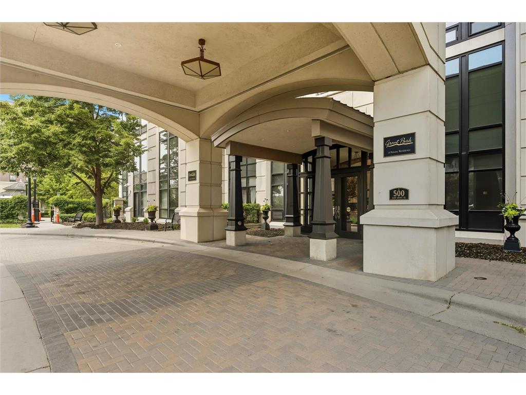 500 E Grant Street #907 Minneapolis MN 55404 6657735 image30