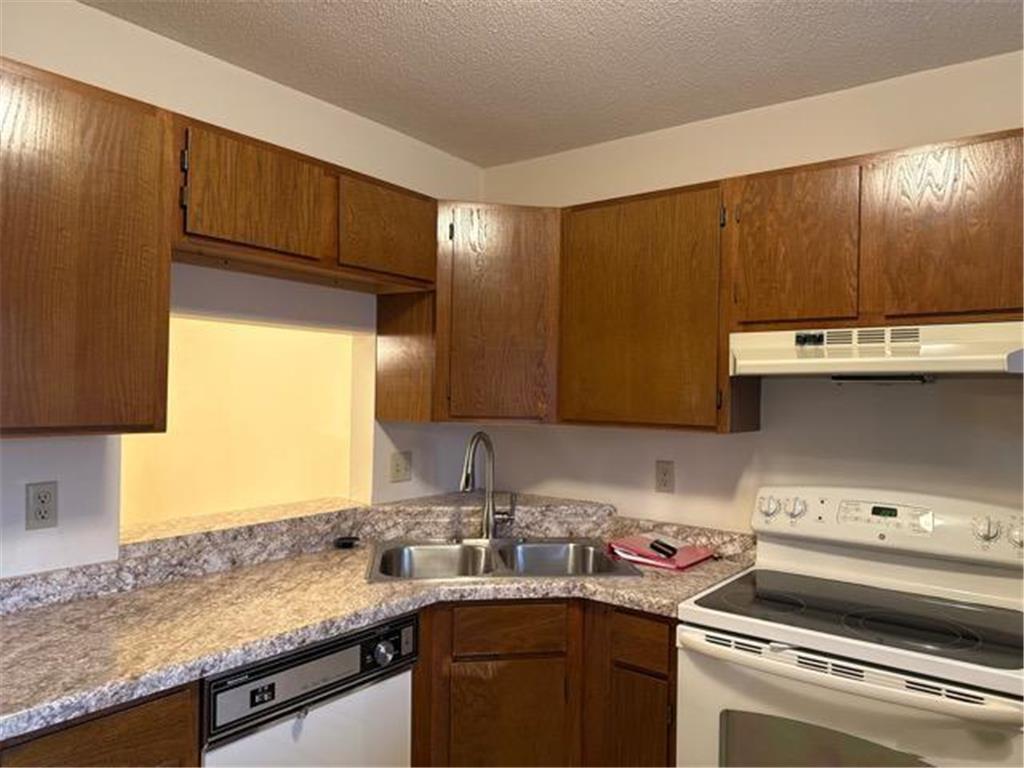 500 Etna Street #203 Saint Paul MN 55106 6822411 image8