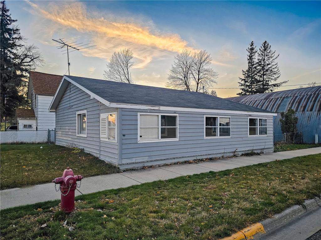 500 Fergus Ave Henning MN 56551 6817442 image1