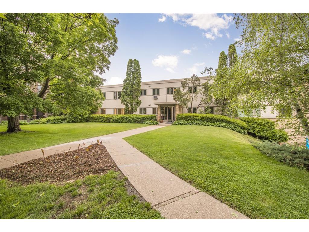 500 Grand Hill #3 Saint Paul MN 55102 6612210 image1