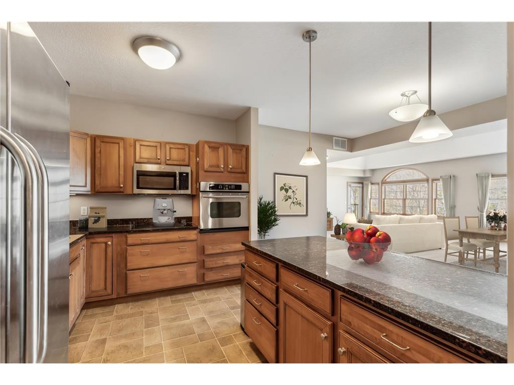 500 Greenhaven Drive #322 Burnsville MN 55306 6500726 image1