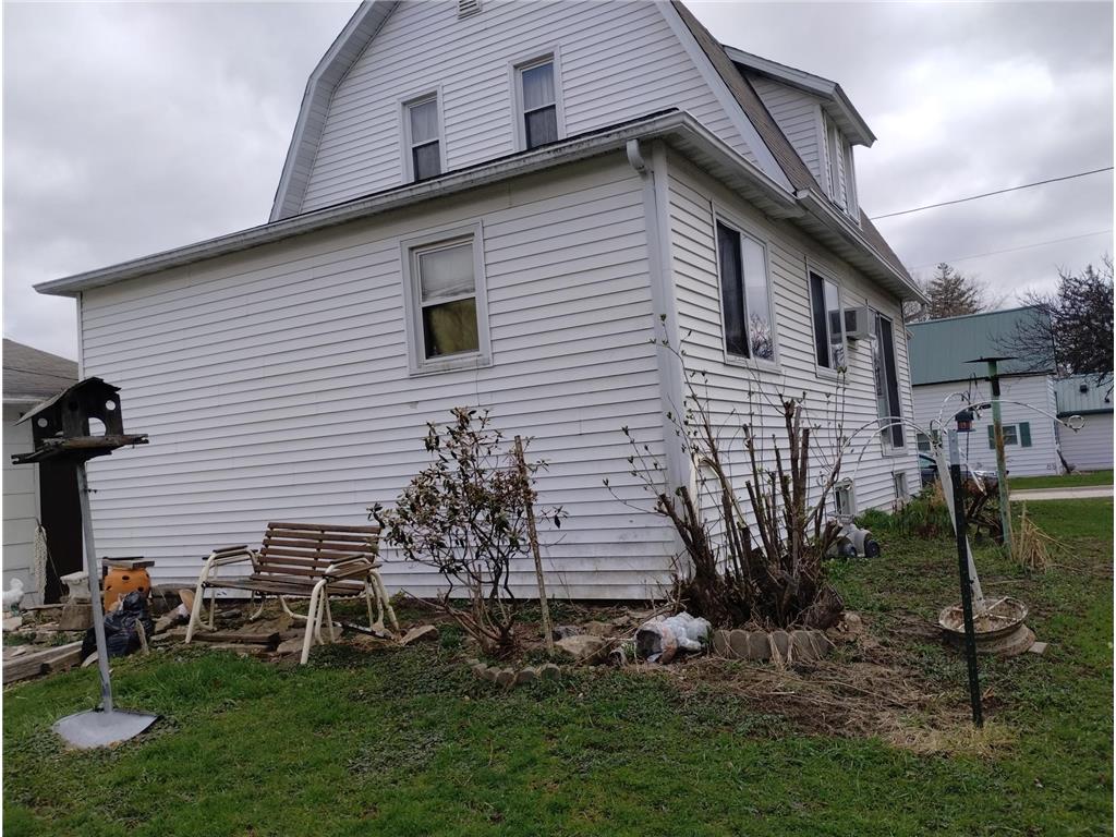 500 Highland Street West Concord MN 55985 7058056 image4