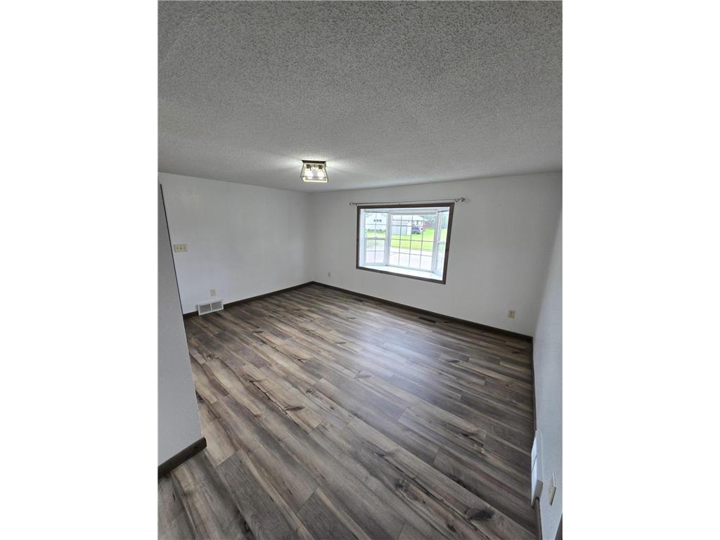 500 Lexington Street Milroy MN 56263 7095172 image10