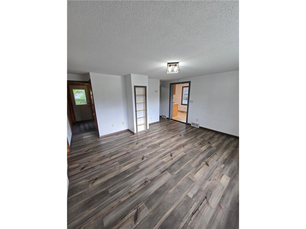 500 Lexington Street Milroy MN 56263 7095172 image11