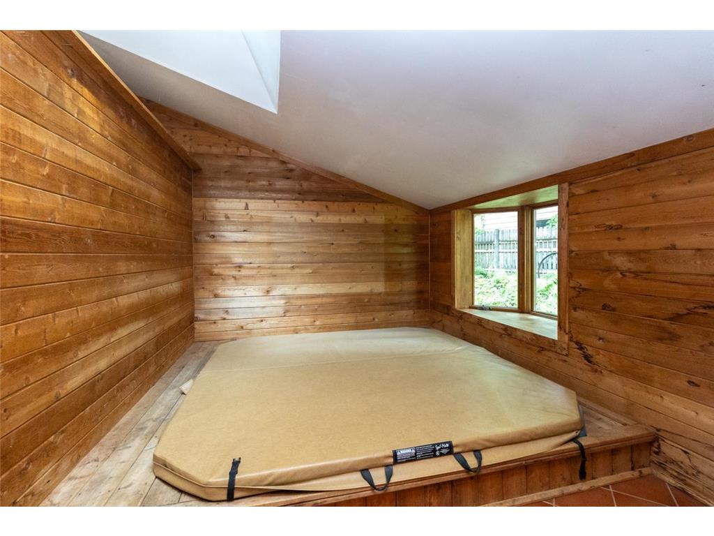 500 Robert Court Mahtomedi MN 55115 7066288 image21