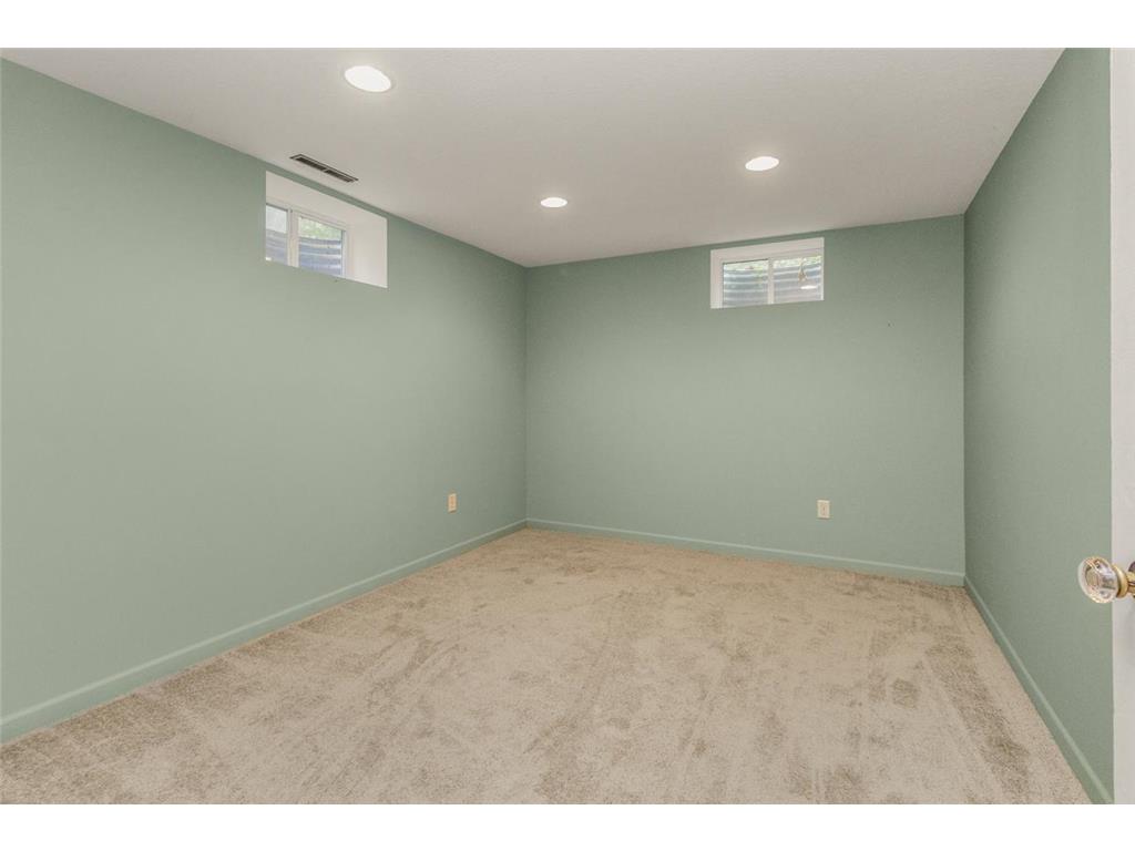 500 Robert Court Mahtomedi MN 55115 7066288 image33
