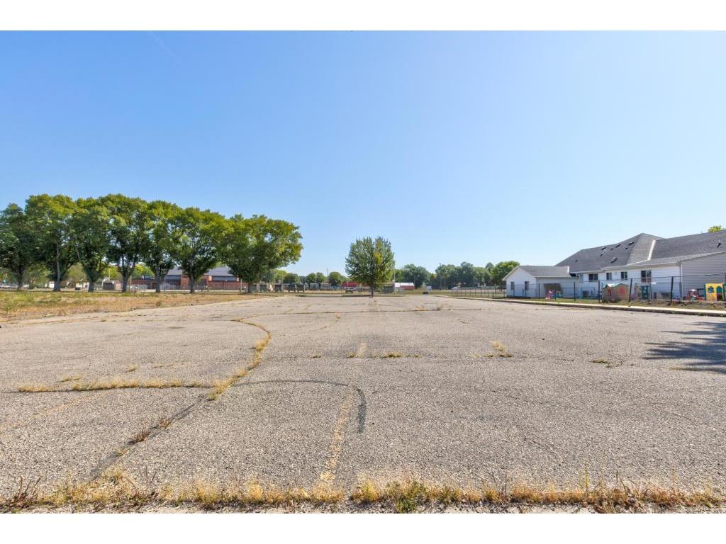 500 S 4th Street Marshall MN 56258 6804807 image6