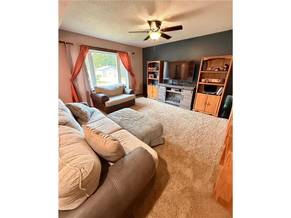 500 Superior Street Milroy MN 56263 7088355 image10