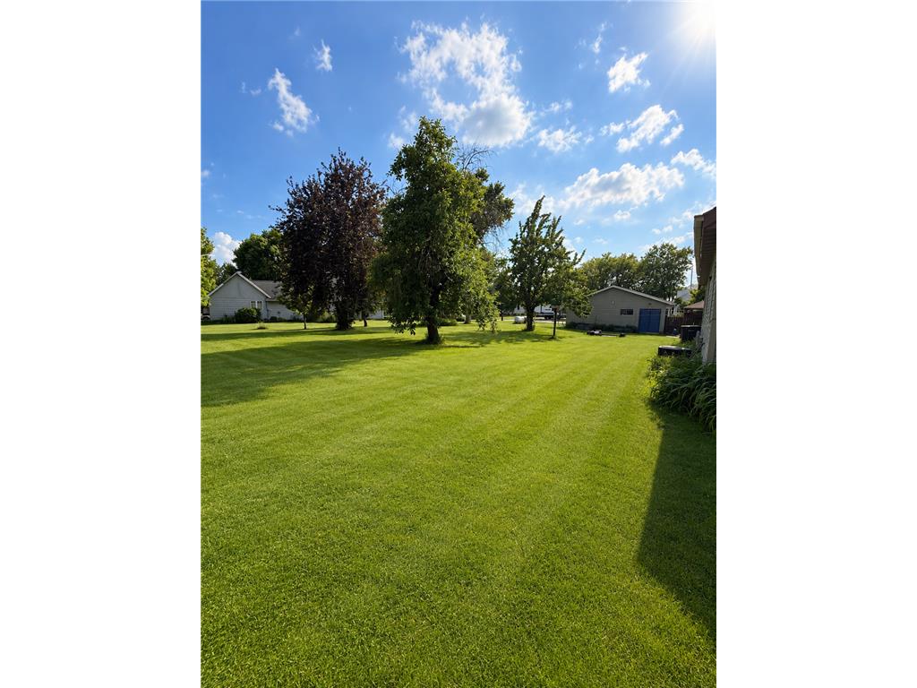 500 Superior Street Milroy MN 56263 7088355 image28