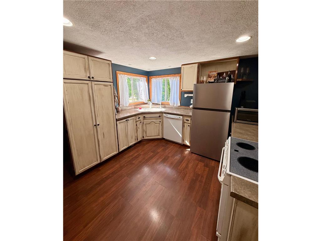 500 Superior Street Milroy MN 56263 7088355 image6