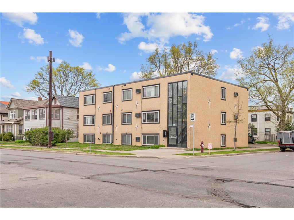 500 W 28th Street Minneapolis MN 55408 6721398 image1