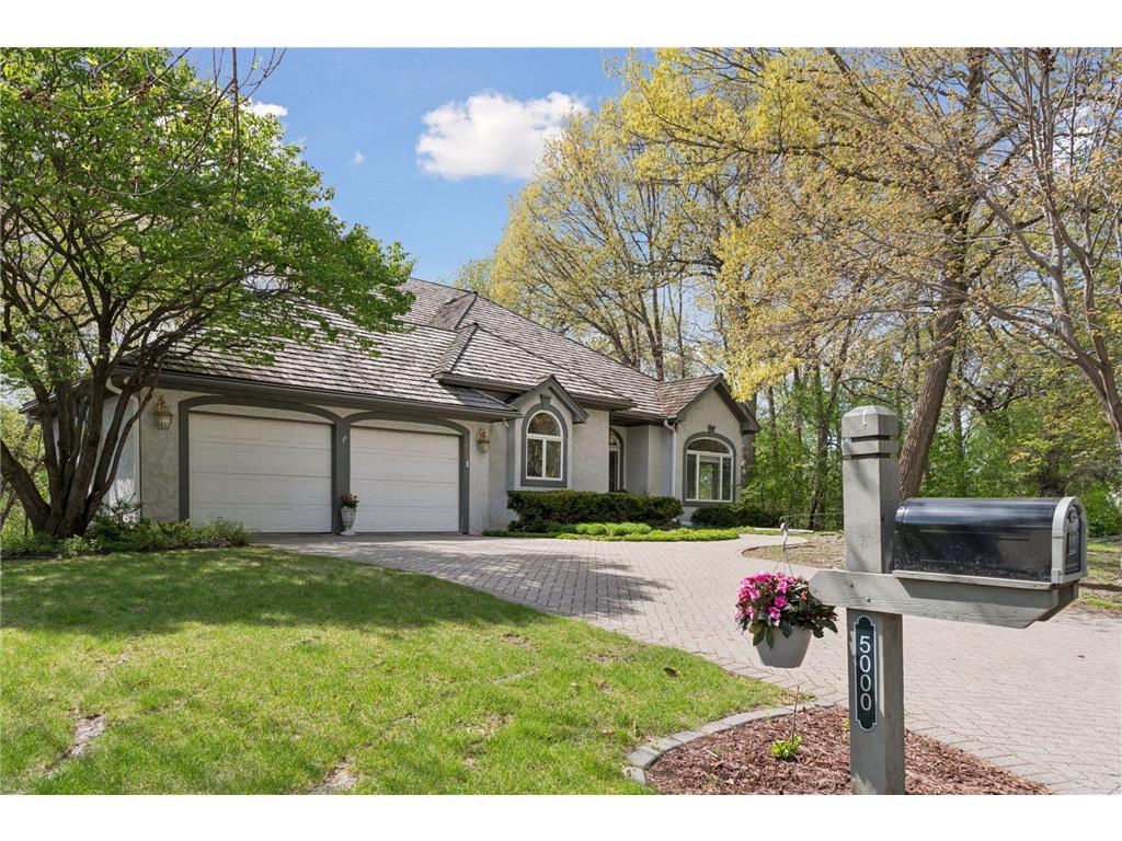 5000 Malibu Drive Edina MN 55436 7068441 image1