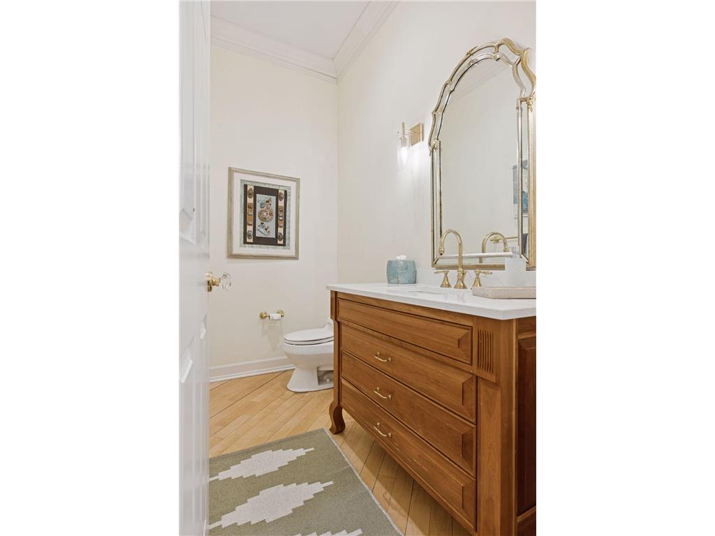 5000 Malibu Drive Edina MN 55436 7068441 image19