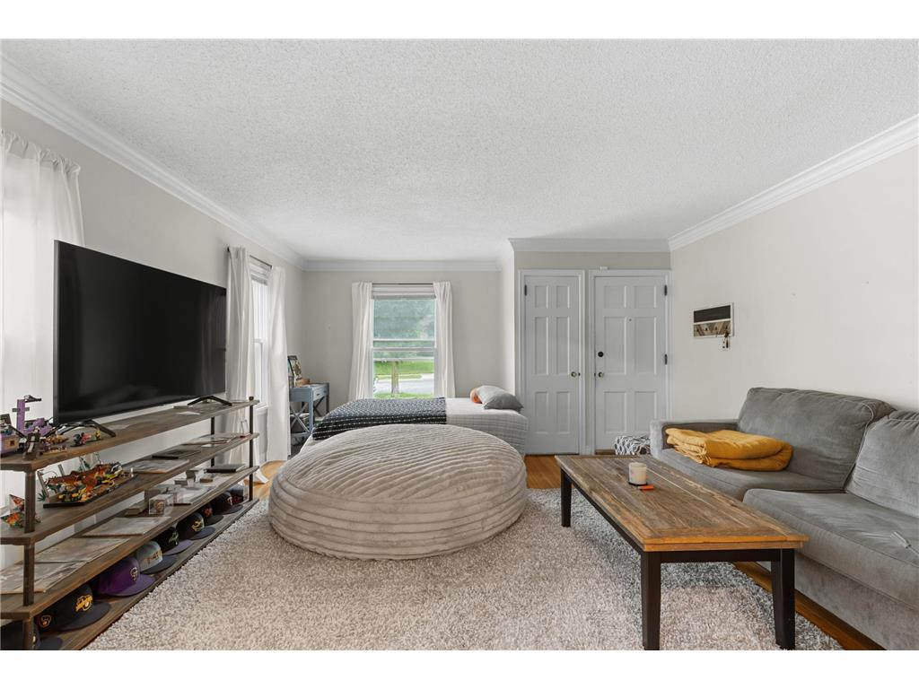 5001 Thomas Avenue S Minneapolis MN 55410 7052362 image3