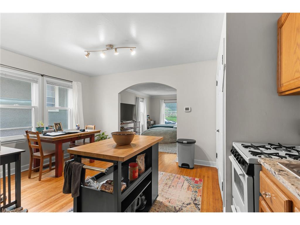 5001 Thomas Avenue S Minneapolis MN 55410 7052362 image5