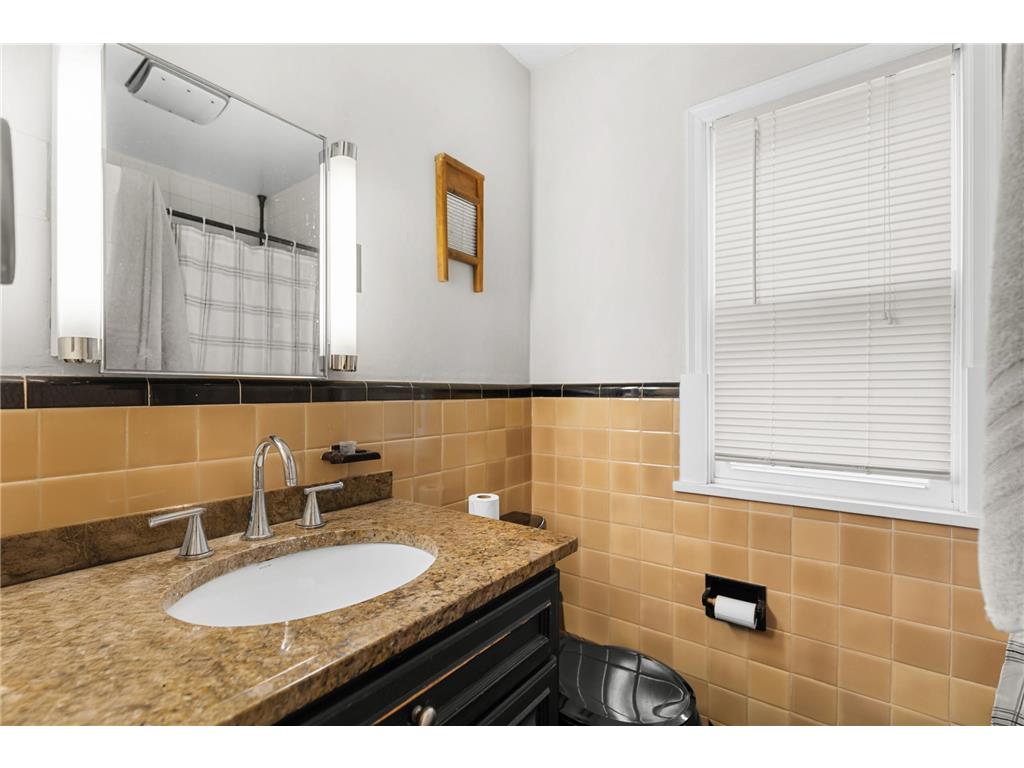 5001 Thomas Avenue S Minneapolis MN 55410 7052362 image8