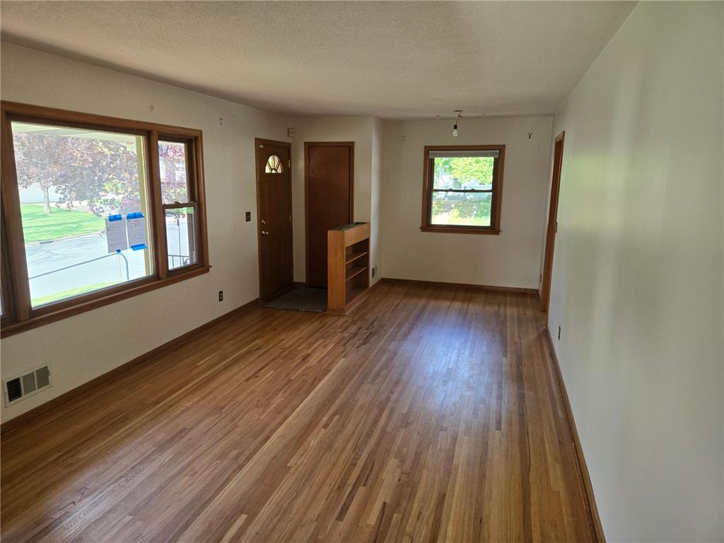 5001 W 108th Street Bloomington MN 55437 7077504 image4