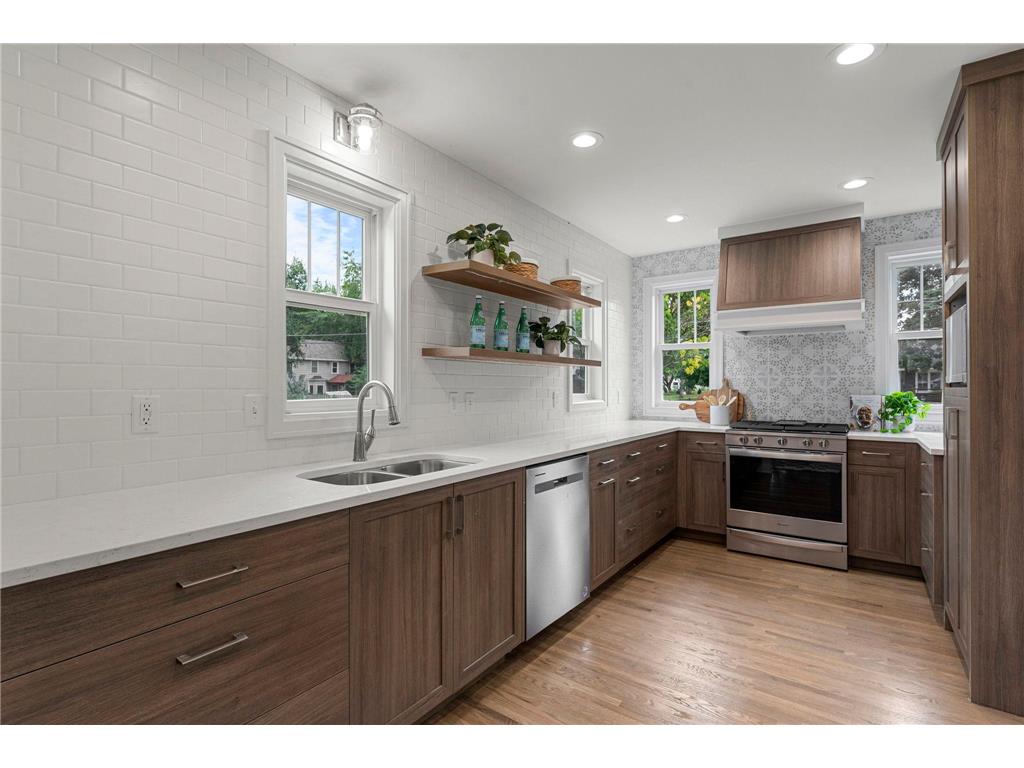 5003 Fairview Avenue N Crystal MN 55429 7022481 image11