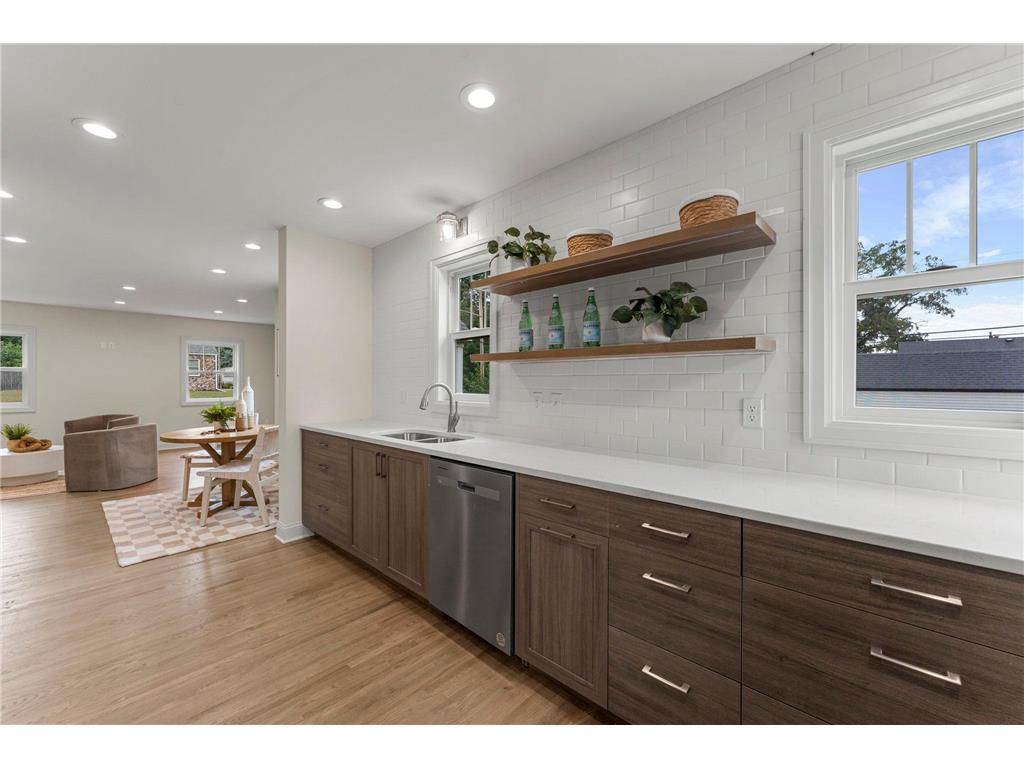 5003 Fairview Avenue N Crystal MN 55429 7022481 image13