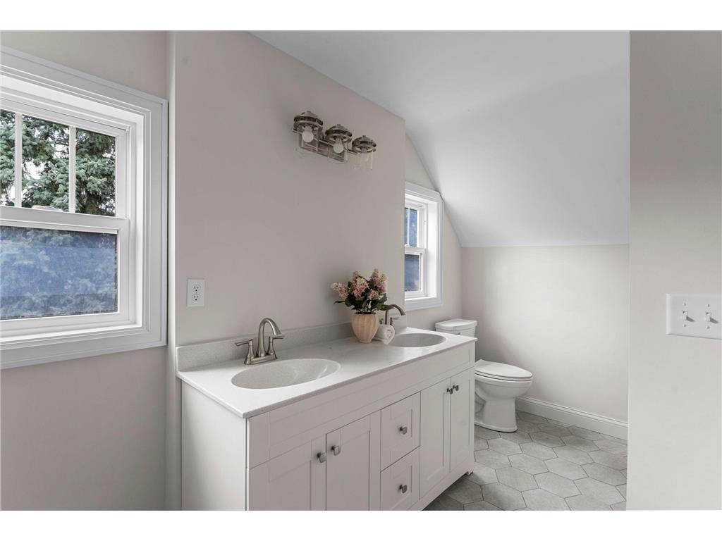 5003 Fairview Avenue N Crystal MN 55429 7022481 image26