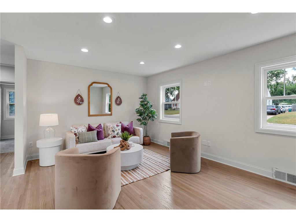 5003 Fairview Avenue N Crystal MN 55429 7022481 image6