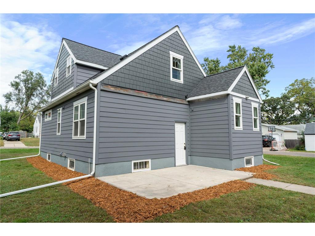 5003 Fairview Avenue N Crystal MN 55429 7061580 image2