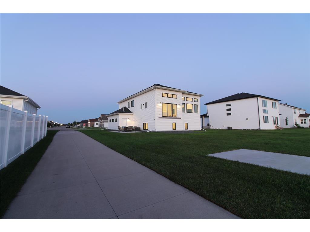 5006 11th Street W West Fargo ND 58078 7104972 image64