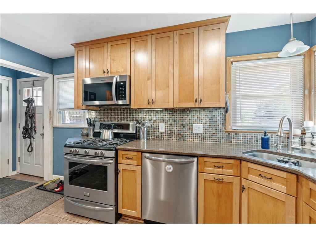5006 Zenith Avenue N Brooklyn Center MN 55429 7020278 image13