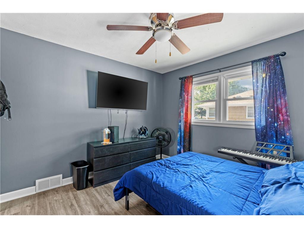 5006 Zenith Avenue N Brooklyn Center MN 55429 7020278 image21