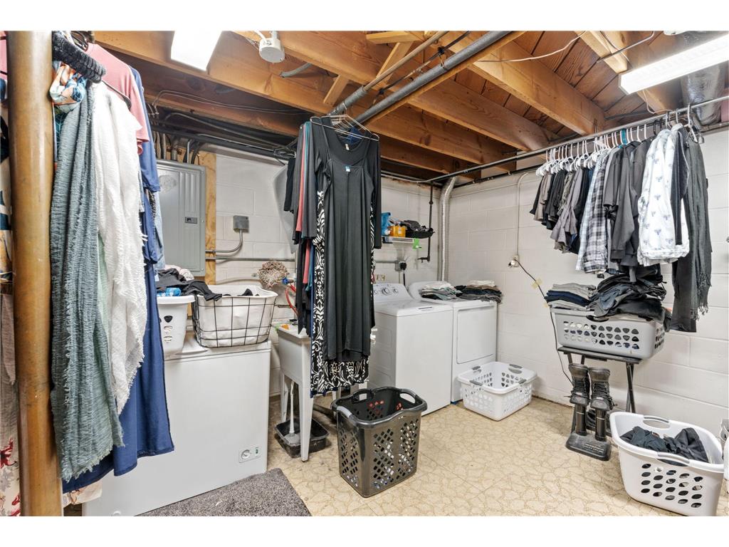 5006 Zenith Avenue N Brooklyn Center MN 55429 7020278 image29
