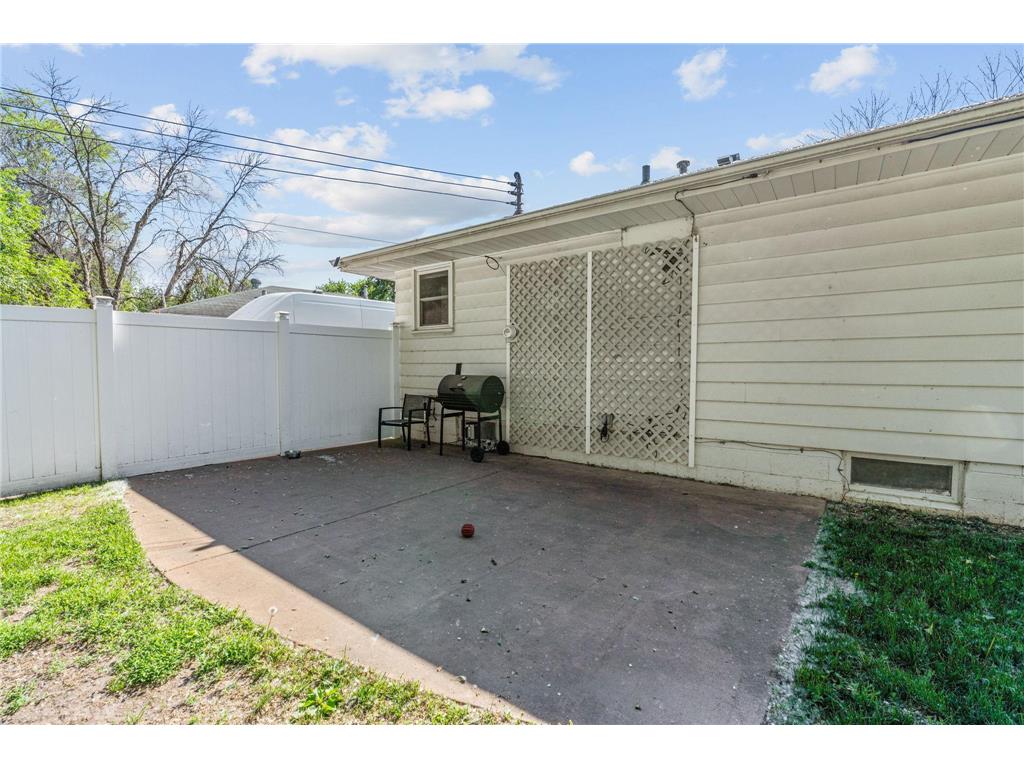 5006 Zenith Avenue N Brooklyn Center MN 55429 7020278 image30