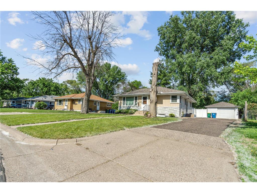 5006 Zenith Avenue N Brooklyn Center MN 55429 7020278 image5