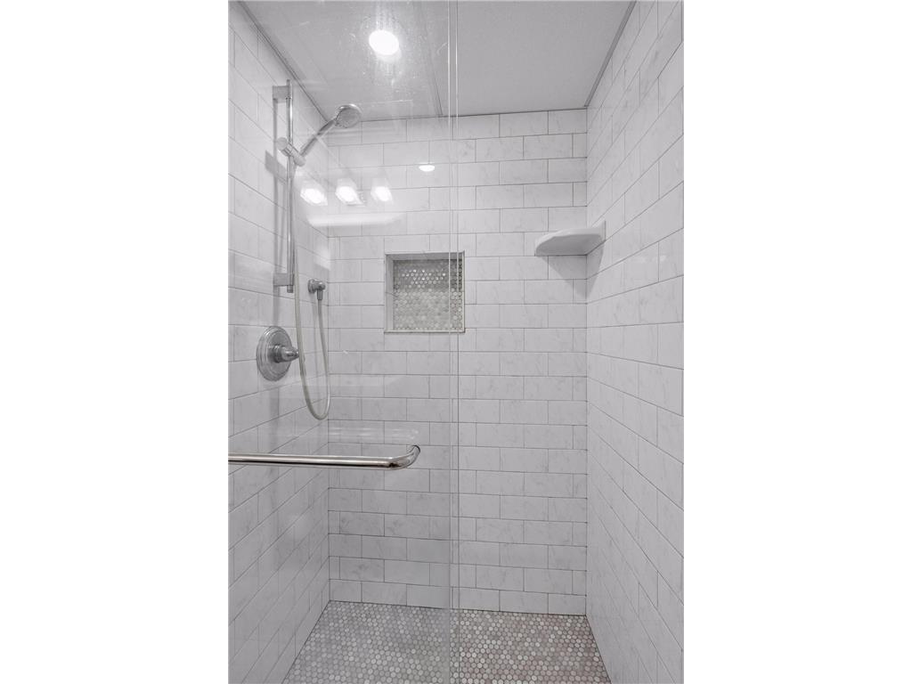 5009 Washburn Avenue S Minneapolis MN 55410 7043823 image36