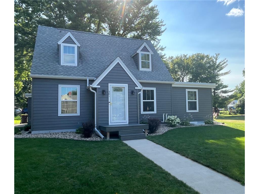 501 10th Street N Mountain Lake MN 56159 6572876 image1