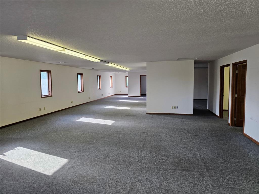 501 1st Street S Willmar MN 56201 6728790 image1