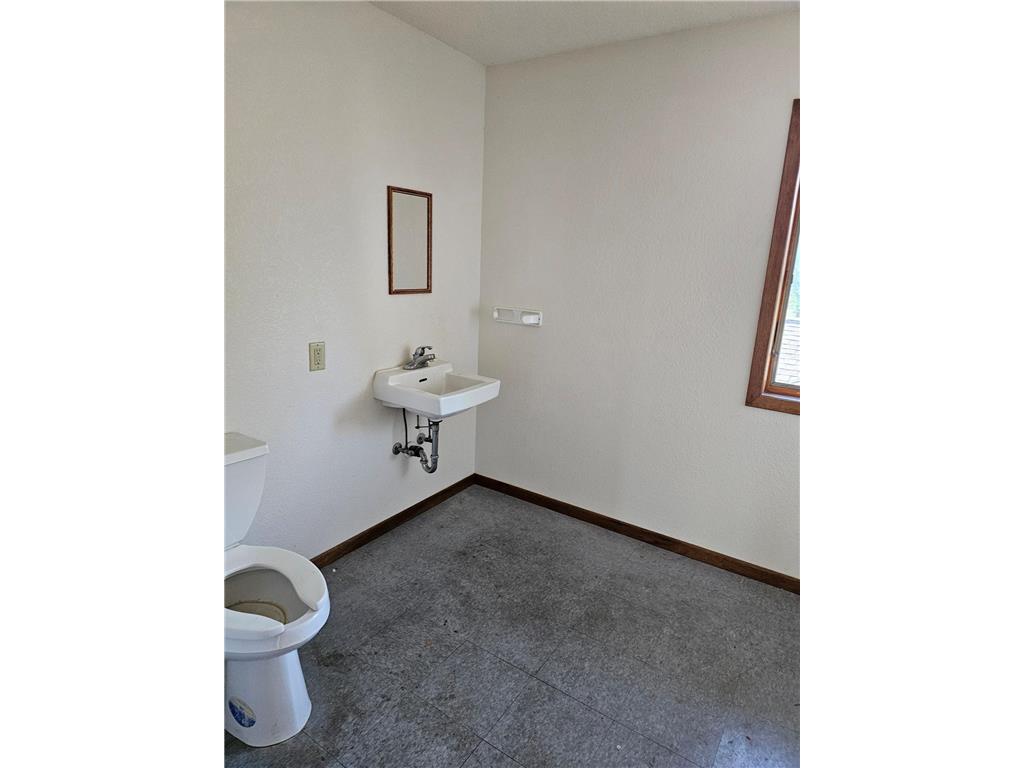 501 1st Street S Willmar MN 56201 6728790 image13