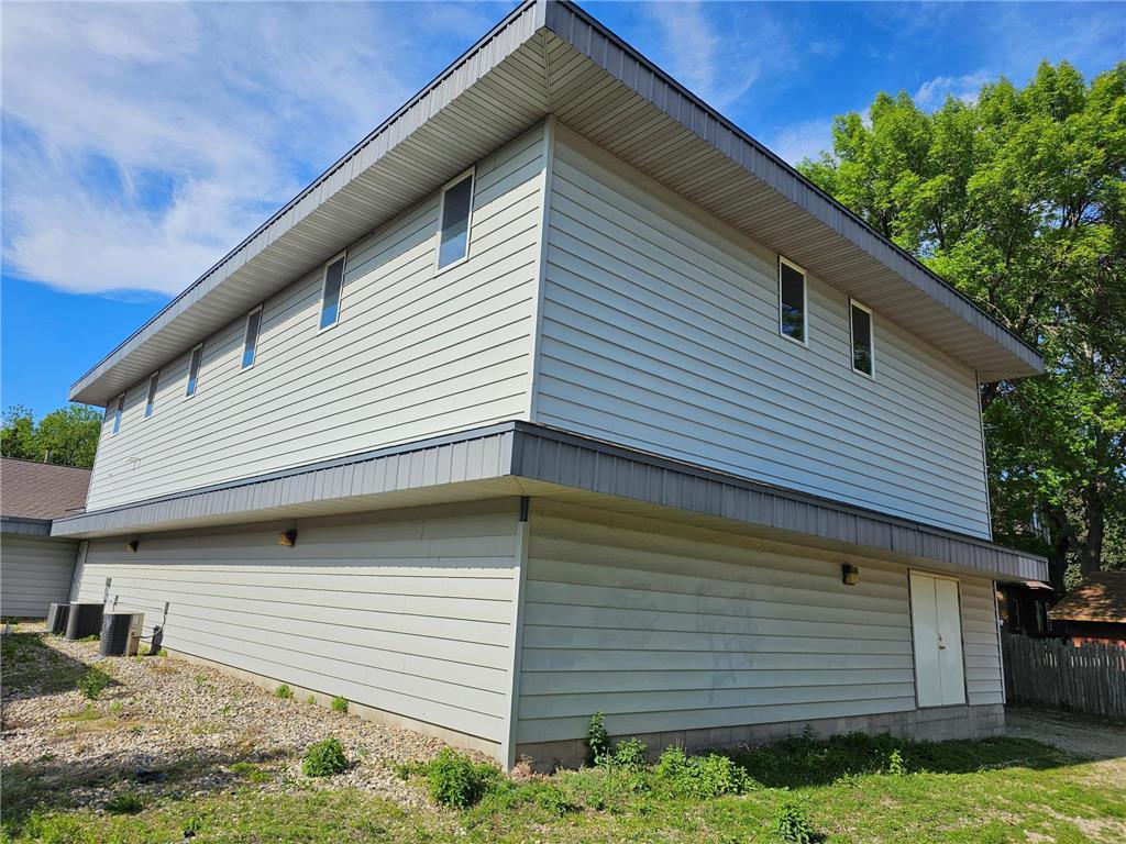 501 1st Street S Willmar MN 56201 6728790 image8