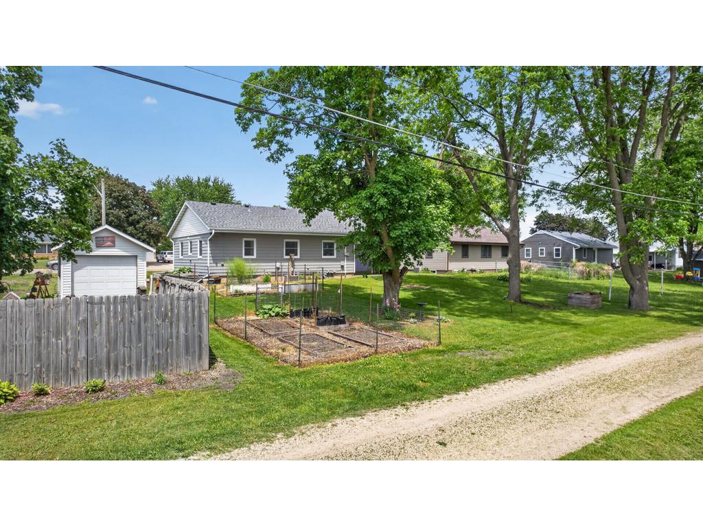501 2nd Street NE Hayfield MN 55940 7083990 image19
