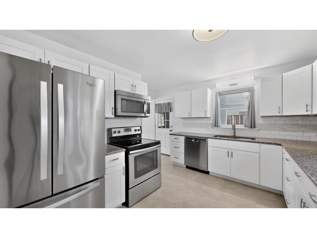 501 2nd Street NE Hayfield MN 55940 7083990 image2