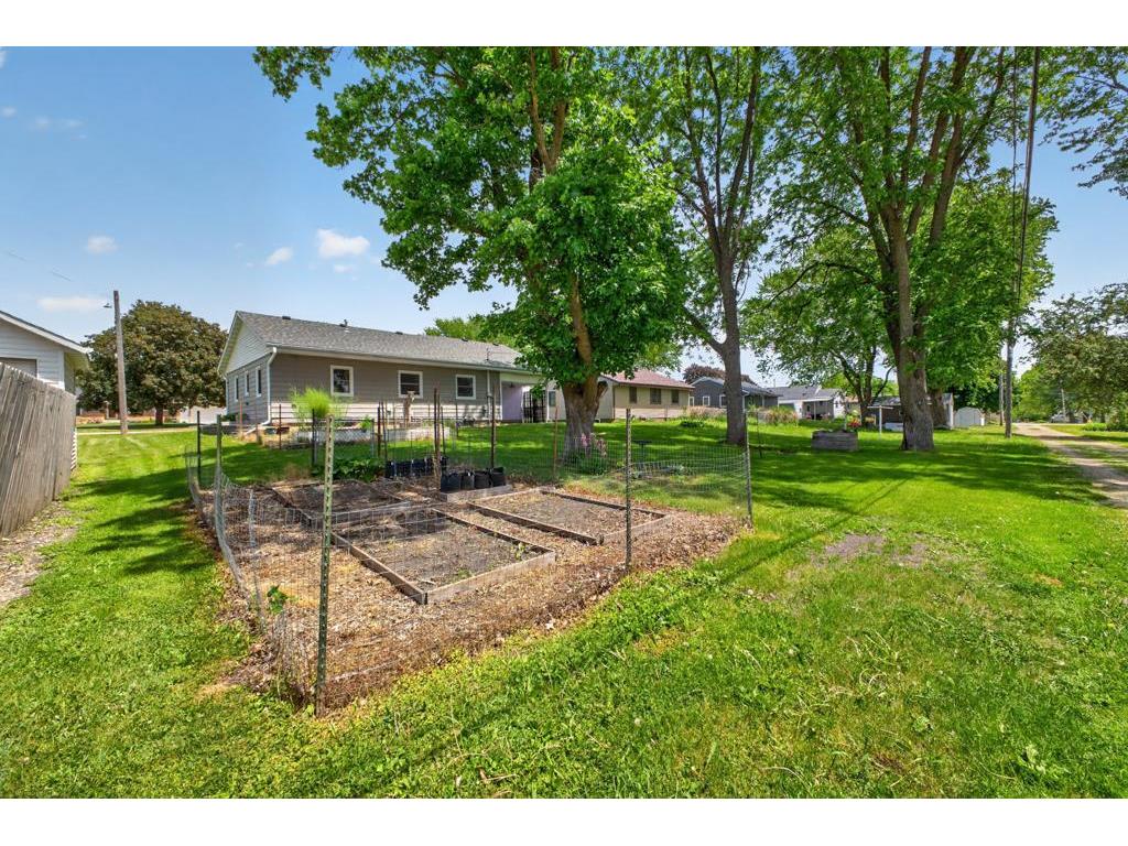 501 2nd Street NE Hayfield MN 55940 7083990 image28