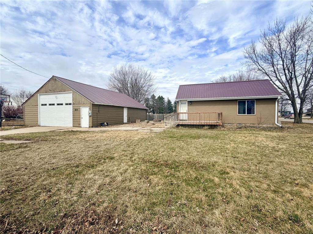 501 5th Street Wilmont MN 56185 7032269 image4